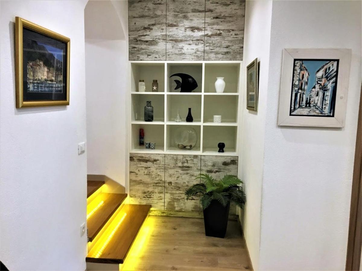 Apartment Old Town Ivo Makarska