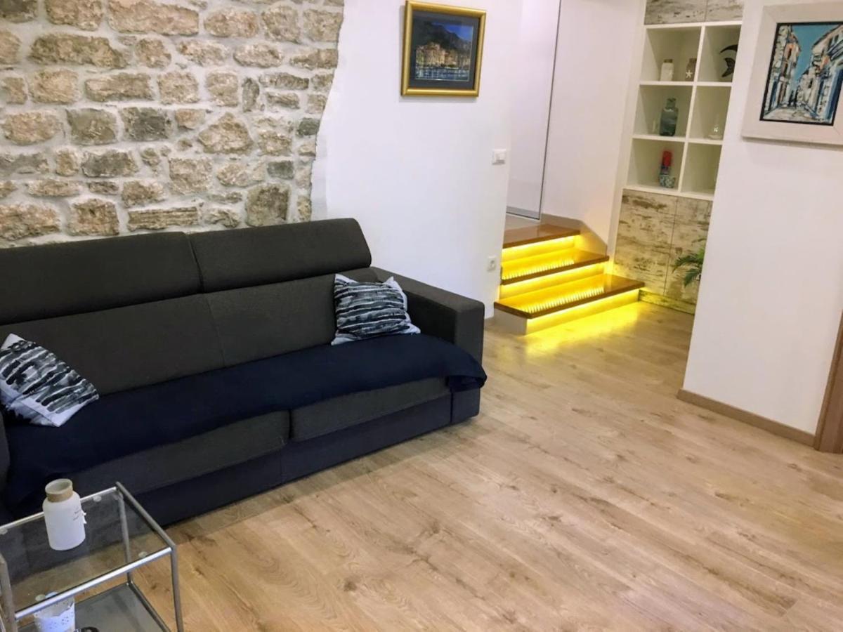 Old Town Ivo Apartment