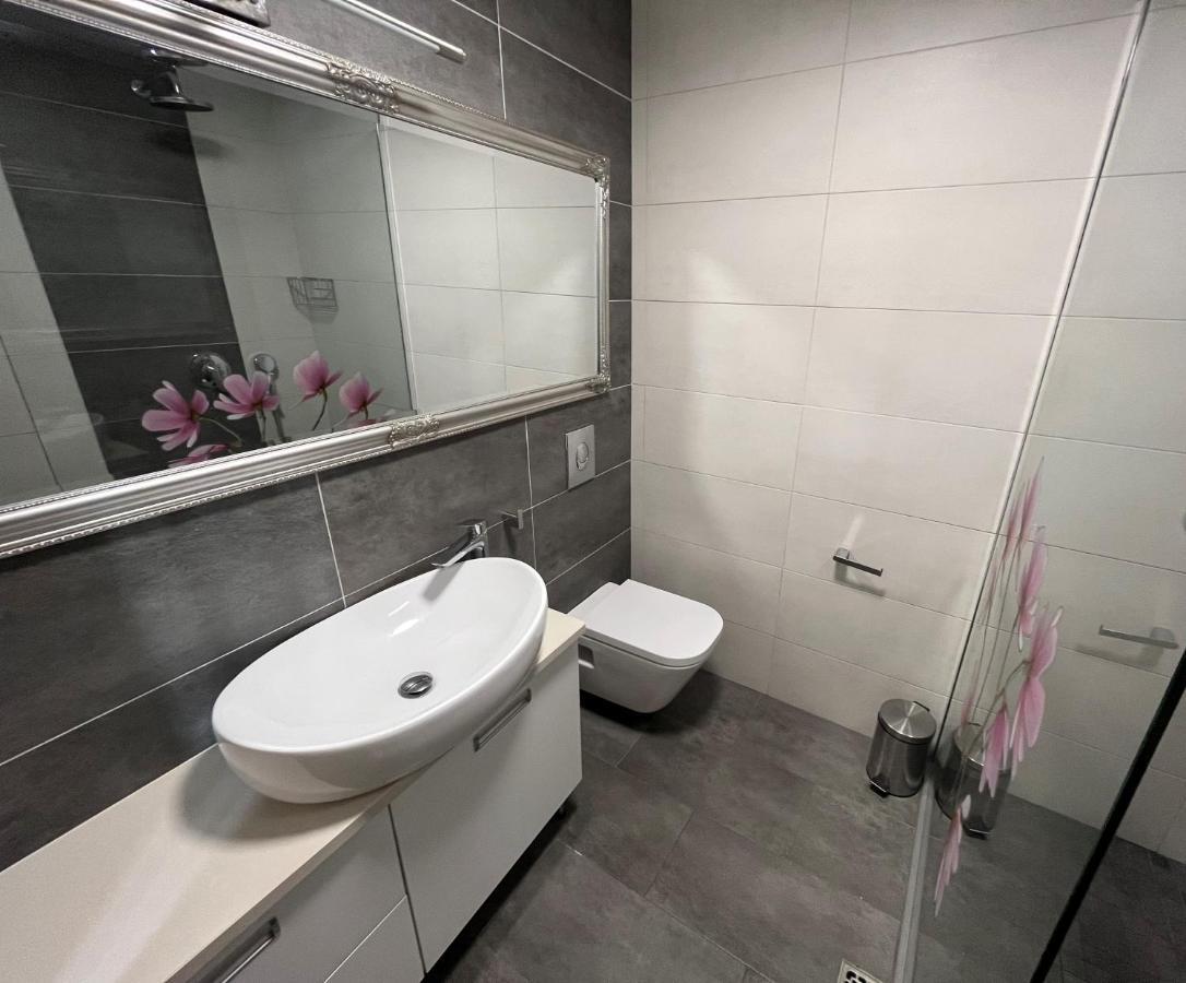 Old Town Ivo Apartment *